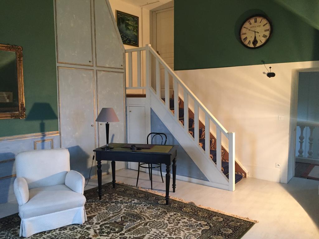 Le Castel Ecossais Bed and Breakfast Senlis  Εξωτερικό φωτογραφία